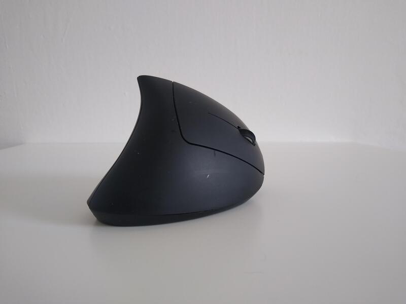 Trust Verto side view